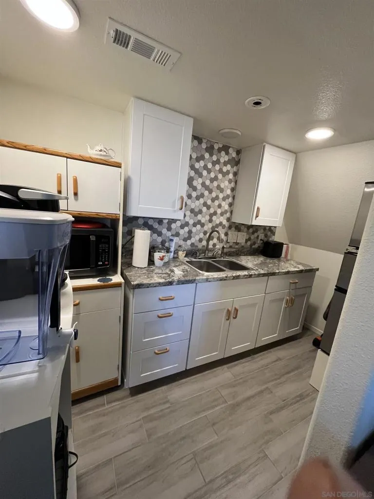 2723 Hazy Way, Banning, California 92220 home-pic-14