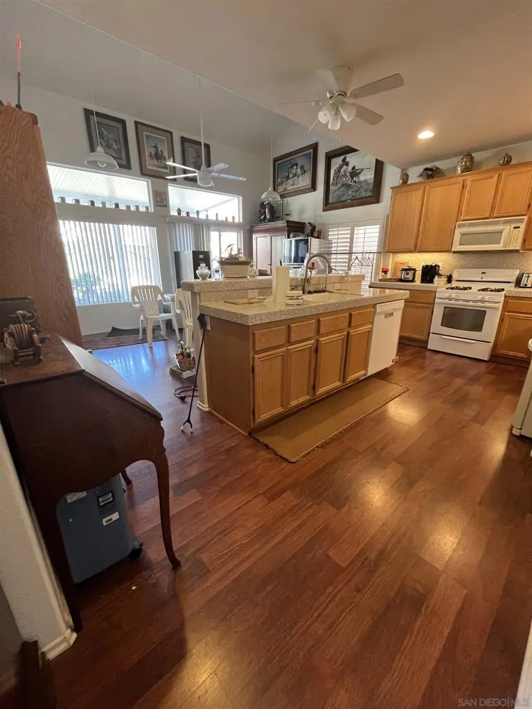 2723 Hazy Way, Banning, California 92220 home-pic-30