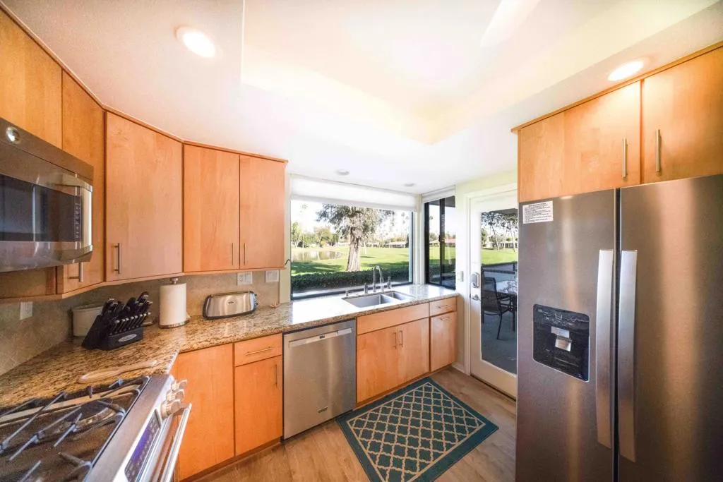 73 Marbella Drive, Rancho Mirage, California 92270 home-pic-13