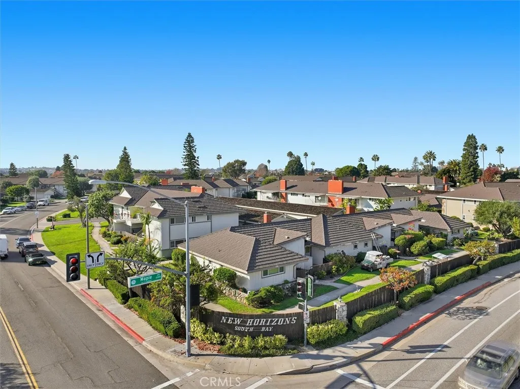23017 Maple, Torrance, California 90505 home-pic-17