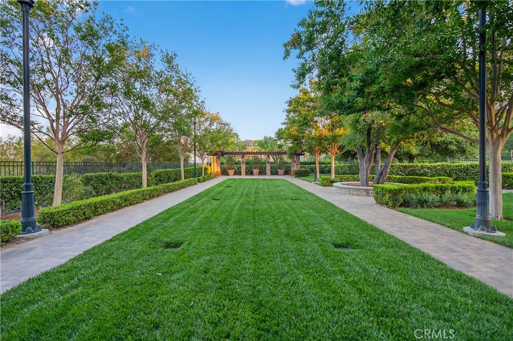 26812 Peppertree Drive, Valencia, California 91381 home-pic-31