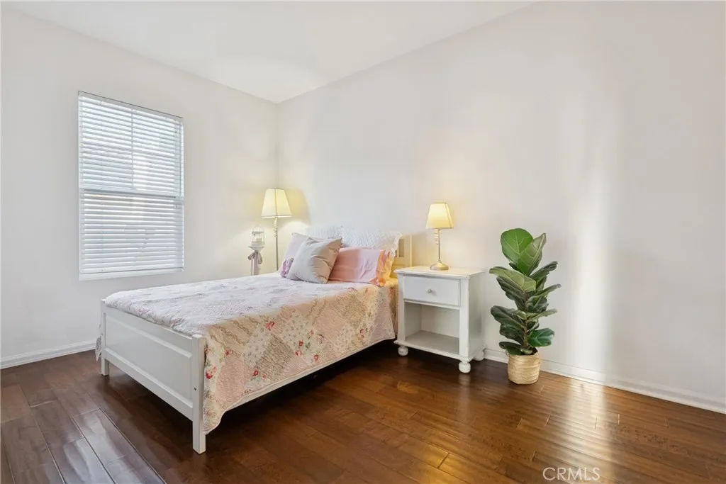 26812 Peppertree Drive, Valencia, California 91381 home-pic-19