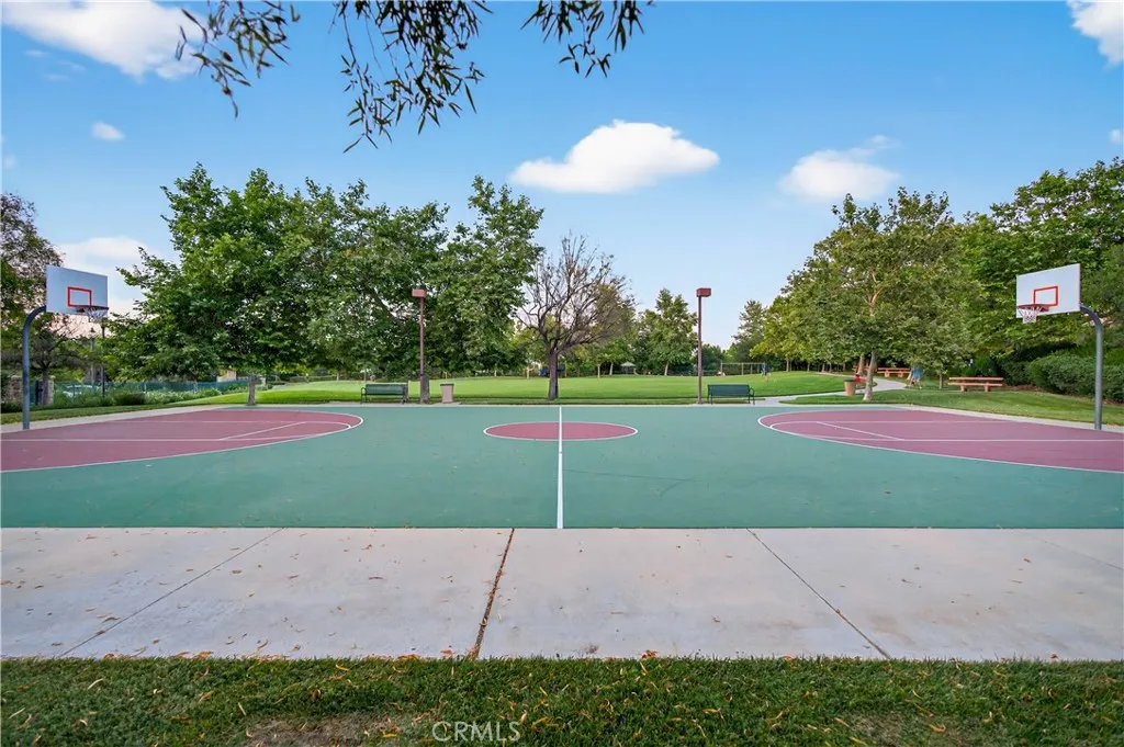 26812 Peppertree Drive, Valencia, California 91381 home-pic-30