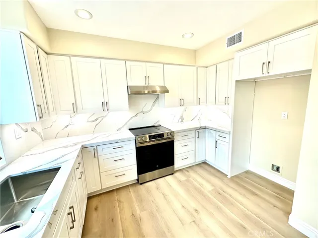 505 Marinella Aisle, Irvine, California 92606
