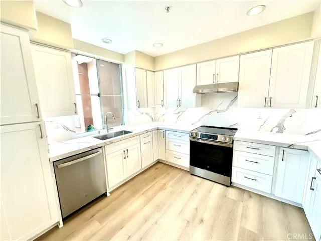 505 Marinella Aisle, Irvine, California 92606