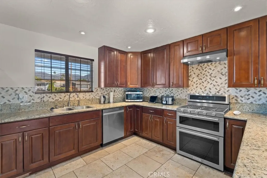 118 Bryn Mawr Road, Claremont, California 91711 home-pic-13