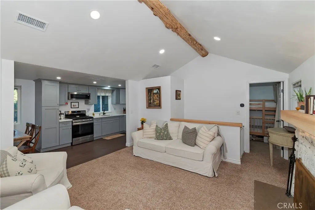 687 Spring, Cedarpines Park, California 92322 home-pic-4