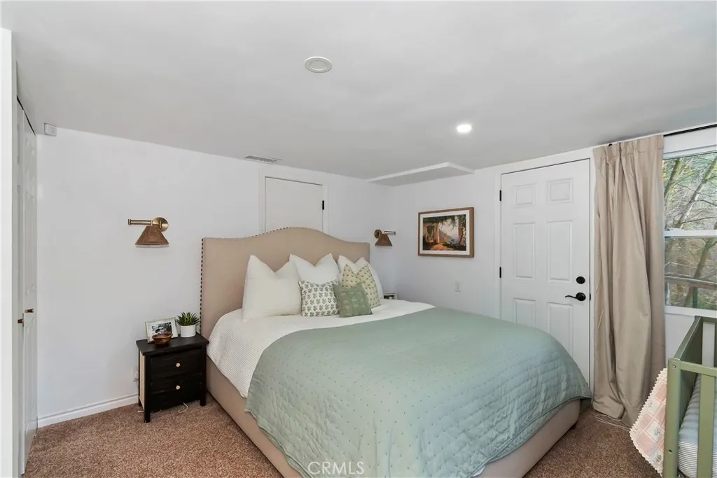 687 Spring, Cedarpines Park, California 92322 home-pic-15