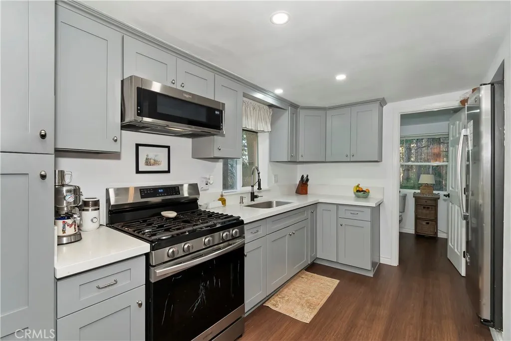 687 Spring, Cedarpines Park, California 92322 home-pic-7