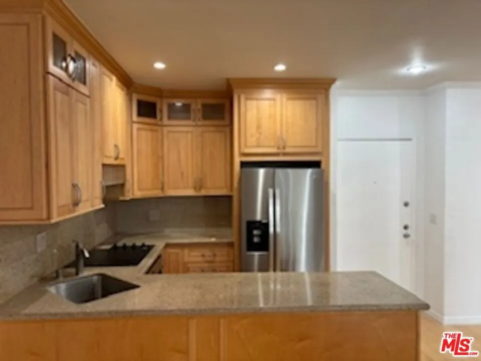 11645 Montana Avenue 338, Los Angeles, California 90049 home-pic-3