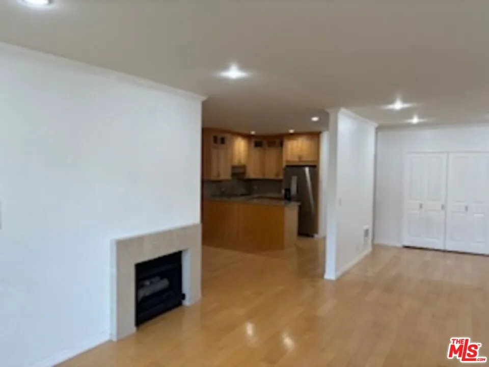 11645 Montana Avenue 338, Los Angeles, California 90049 home-pic-1