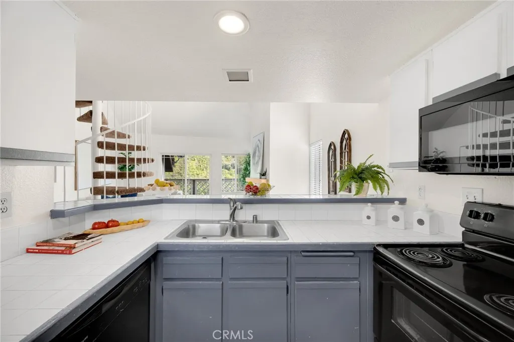 3727 Legato Court, Pomona, California 91766 home-pic-14