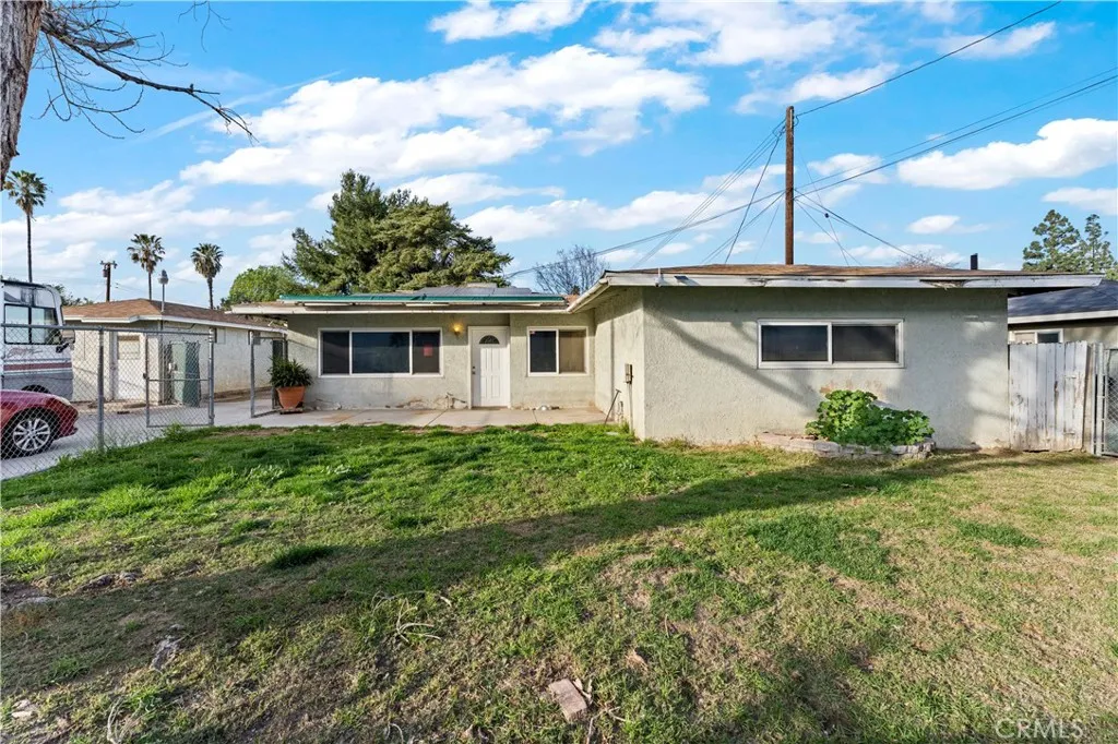 1829 E Elm, Ontario, California 91761 home-pic-0
