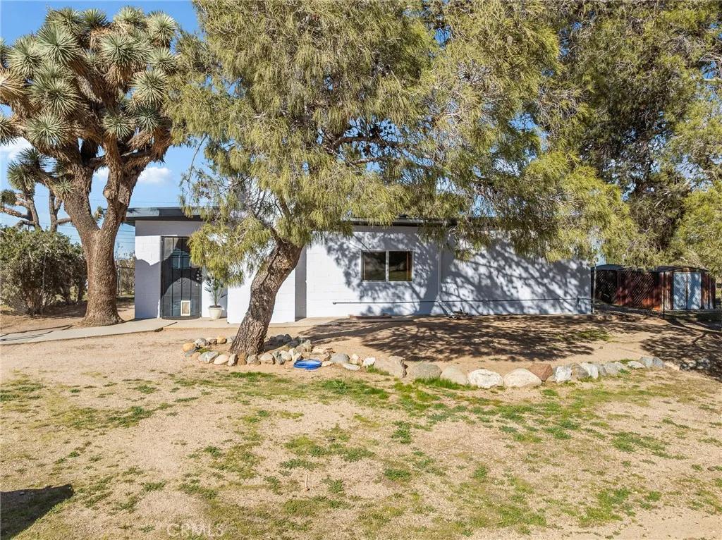 9770 2nd, Phelan, California 92371 home-pic-36
