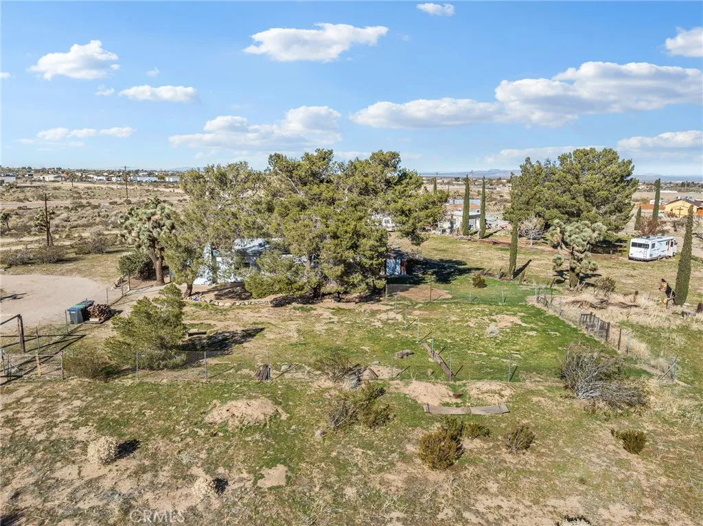 9770 2nd, Phelan, California 92371 home-pic-34