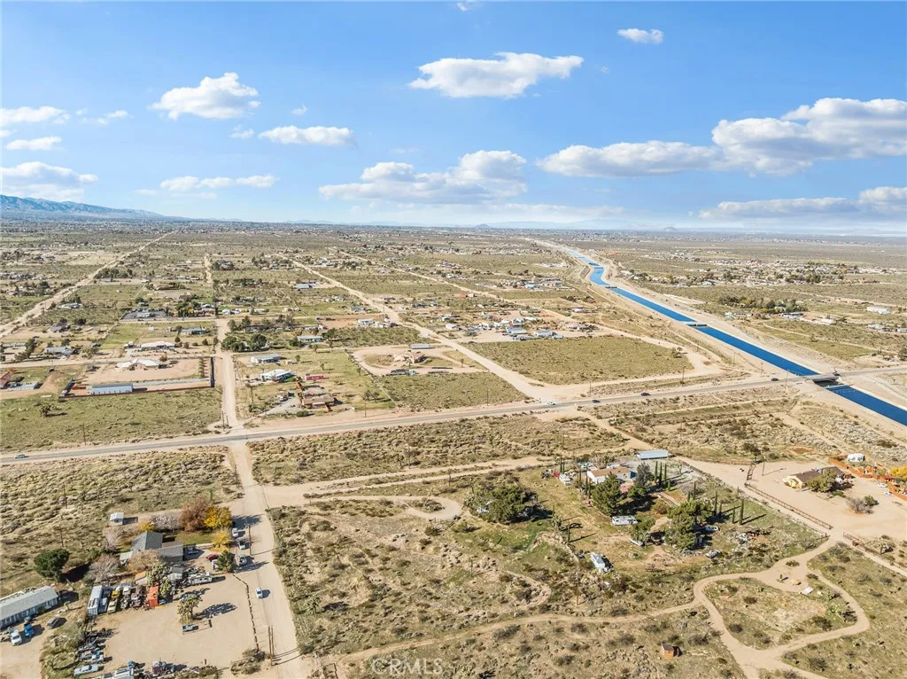 9770 2nd, Phelan, California 92371 home-pic-31