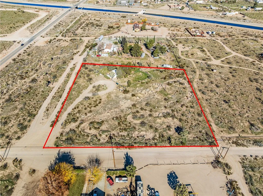 9770 2nd, Phelan, California 92371 home-pic-33
