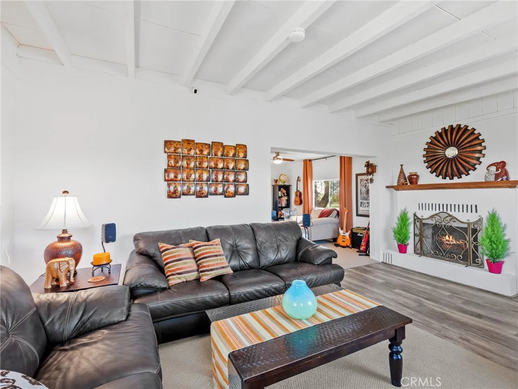 9770 2nd, Phelan, California 92371 home-pic-6