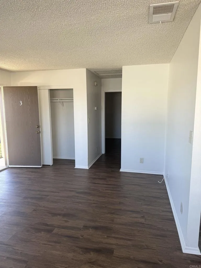 33115 Evergreen Sreet, Lake Elsinore, California 92530 home-pic-57
