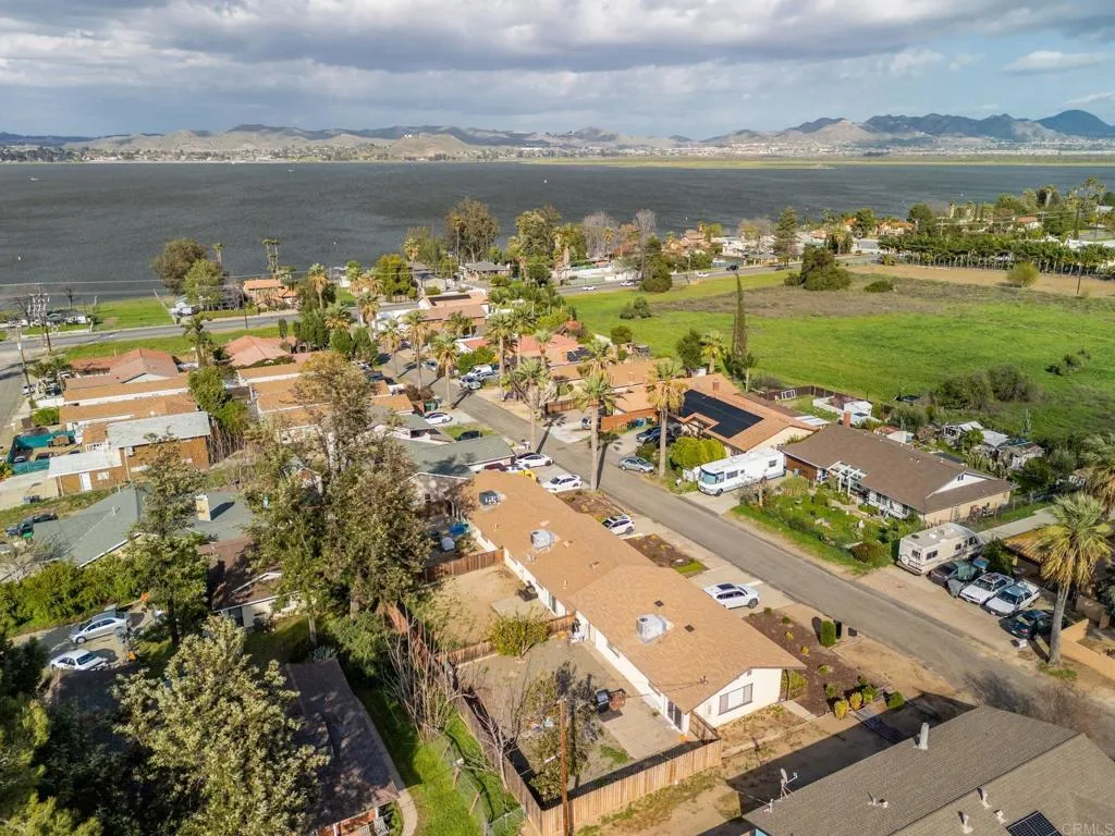 33115 Evergreen Sreet, Lake Elsinore, California 92530 home-pic-7