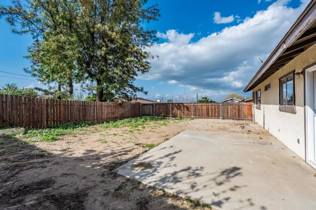 33115 Evergreen Sreet, Lake Elsinore, California 92530 home-pic-36