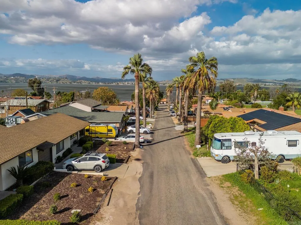 33115 Evergreen Sreet, Lake Elsinore, California 92530 home-pic-8