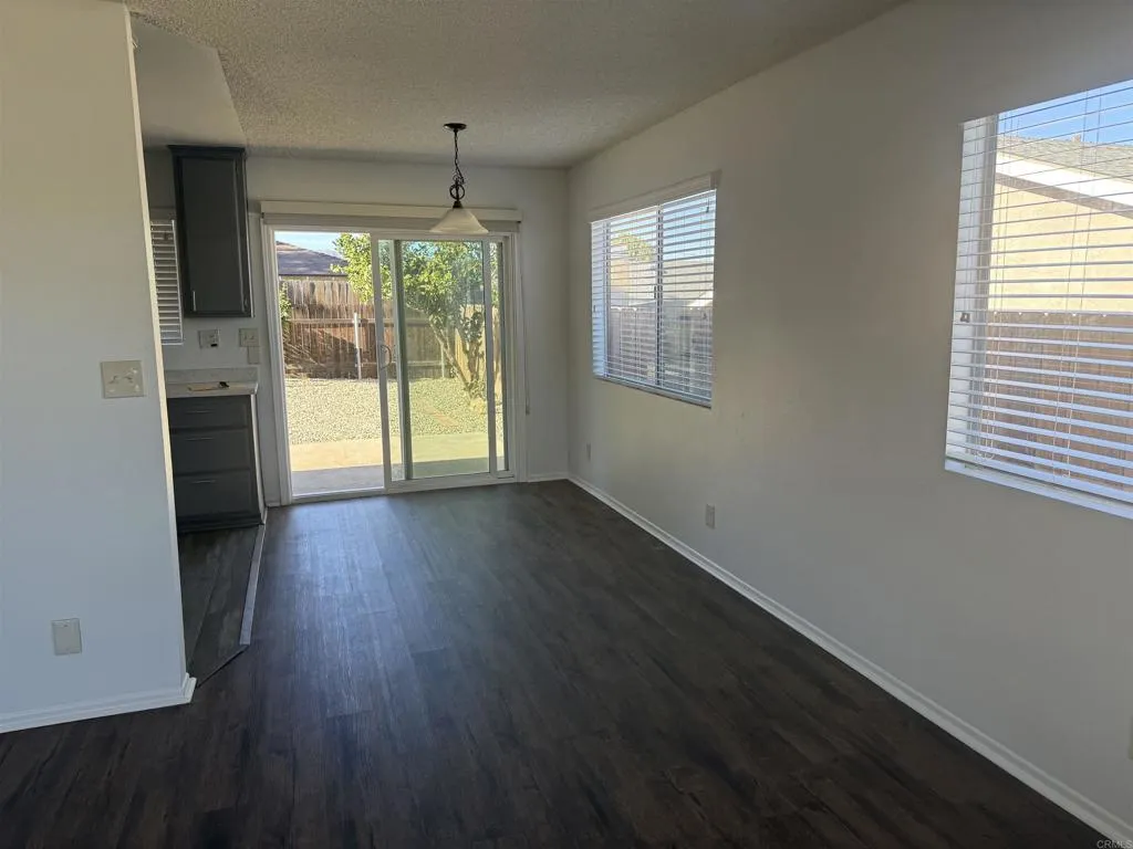 33115 Evergreen Sreet, Lake Elsinore, California 92530 home-pic-55