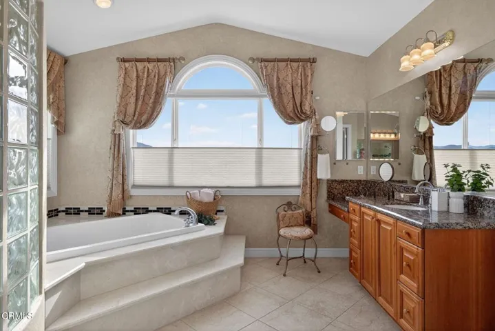 59-web-or-mls-UpmarketMedia-5352Pla-063