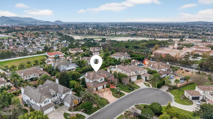 115-web-or-mls-UpmarketMedia-5352Pla-aer