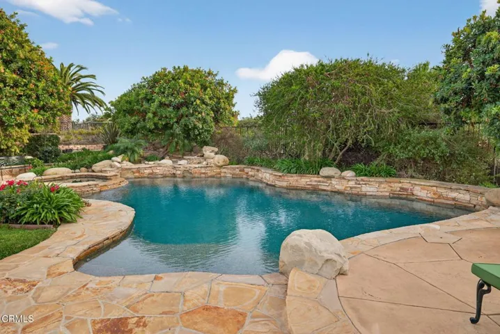 100-web-or-mls-UpmarketMedia-5352Pla-248