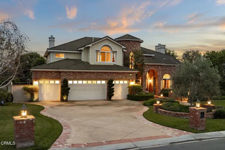 5-web-or-mls-UpmarketMedia-5352Pla-twi-0