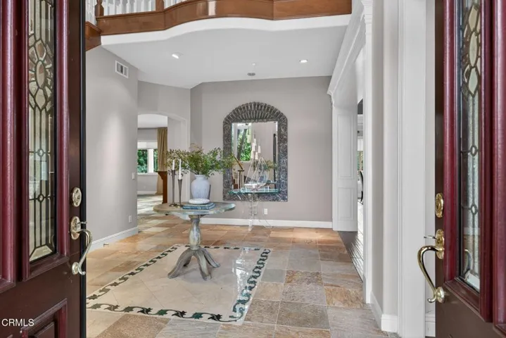 18-web-or-mls-UpmarketMedia-5352Pla-126