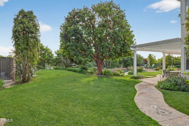 105-web-or-mls-UpmarketMedia-5352Pla-262