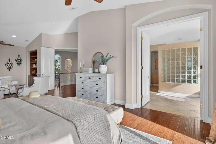 56-web-or-mls-UpmarketMedia-5352Pla-054
