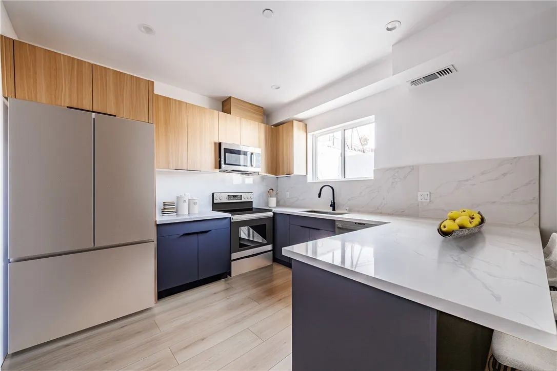 13461 Beach Avenue, Marina Del Rey, California 90292 home-pic-4