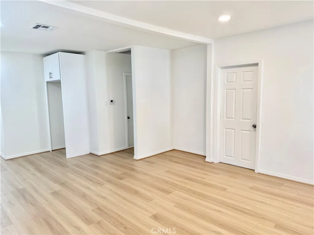 520 W California, Glendale, California 91203 home-pic-6