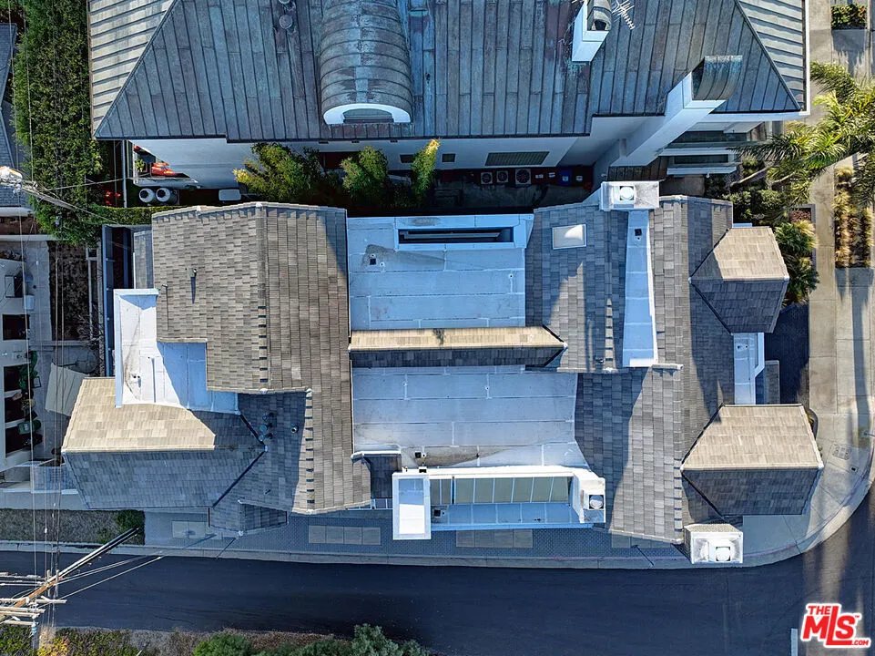 7800 Veragua Drive, Playa Del Rey, California 90293 home-pic-43