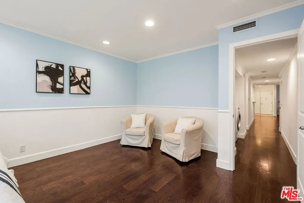 4542 Willis Avenue 103, Sherman Oaks, California 91403 home-pic-19