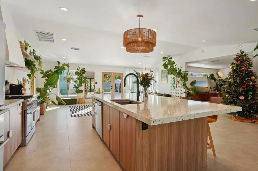 3864 E Calle San Raphael, Palm Springs, California 92264 home-pic-20