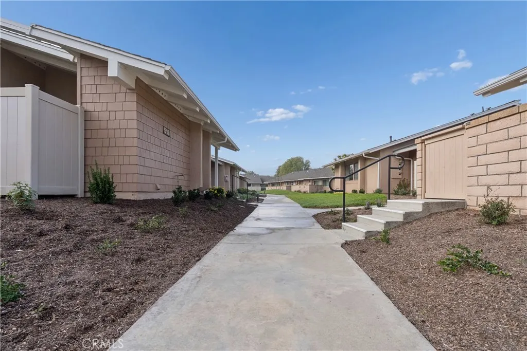 8855 Sutter Circle 520-c, Huntington Beach, California 92646 home-pic-30