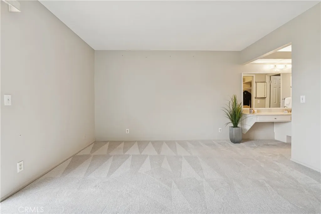 8855 Sutter Circle 520-c, Huntington Beach, California 92646 home-pic-20