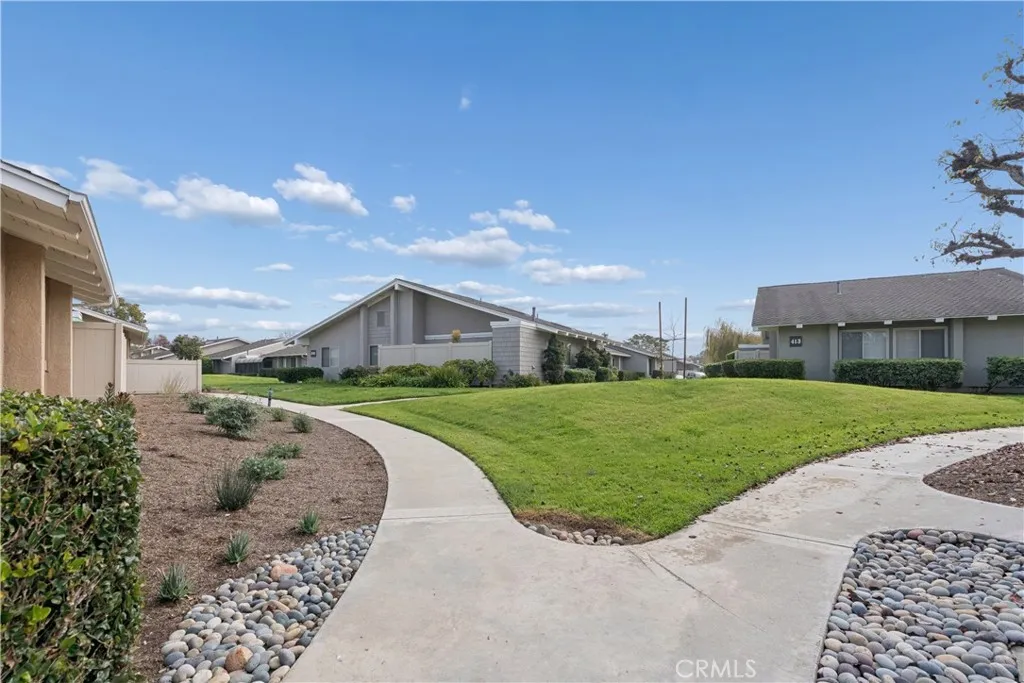 8855 Sutter Circle 520-c, Huntington Beach, California 92646 home-pic-33