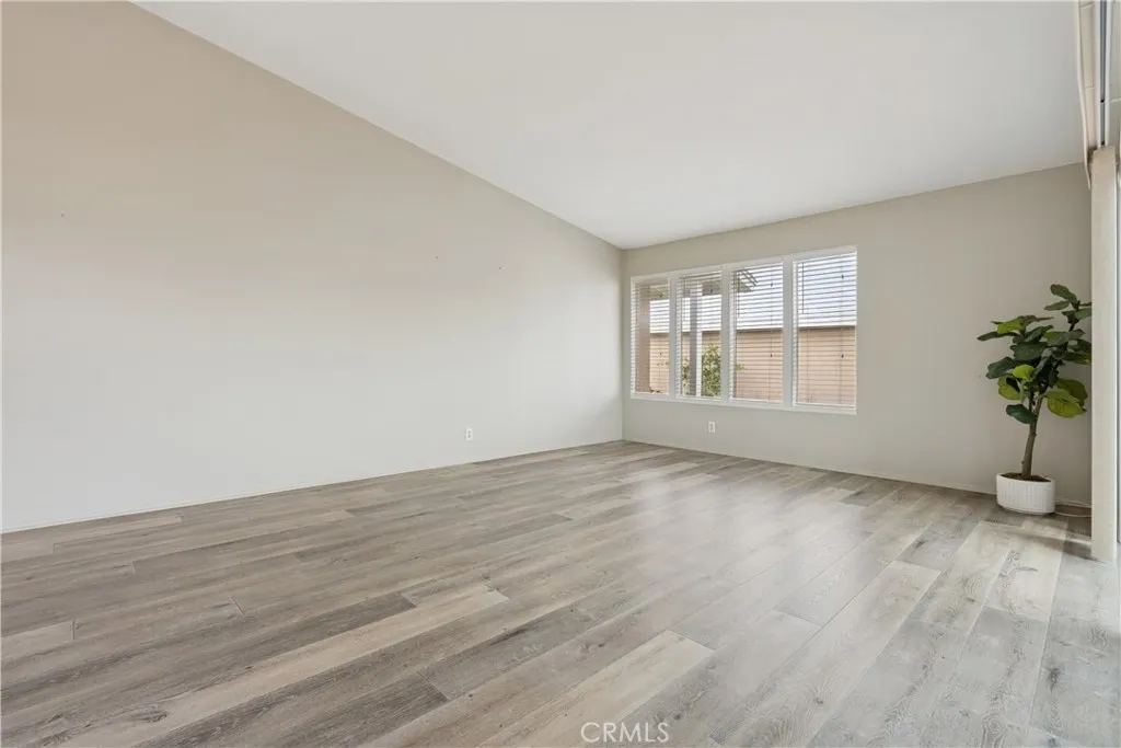 8855 Sutter Circle 520-c, Huntington Beach, California 92646 home-pic-6