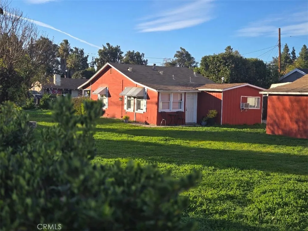 7402 Nestle, Reseda, California 91335 home-pic-8