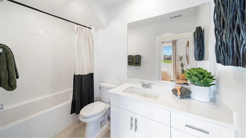 2670 Birdsong Privado Avenue, Ontario, California 91761 home-pic-8