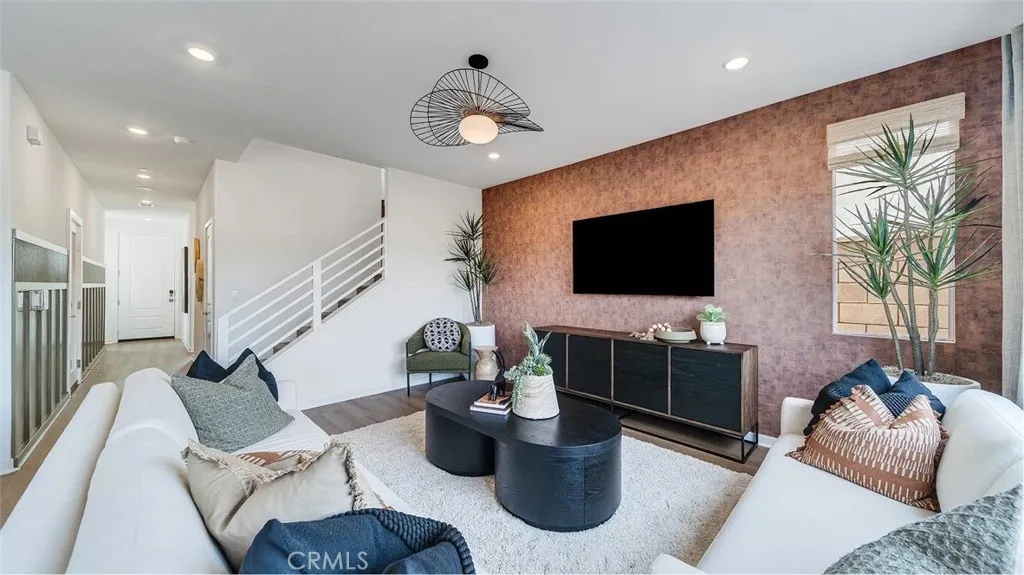 2670 Birdsong Privado Avenue, Ontario, California 91761 home-pic-3