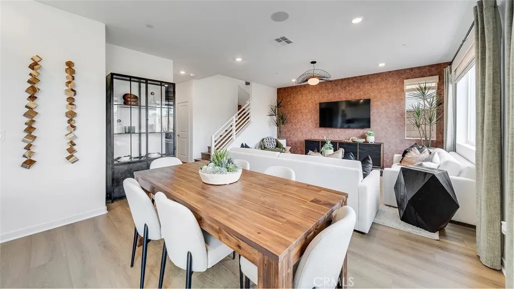 2670 Birdsong Privado Avenue, Ontario, California 91761 home-pic-2
