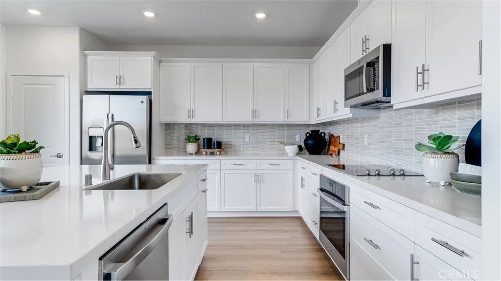 2670 Birdsong Privado Avenue, Ontario, California 91761 home-pic-1