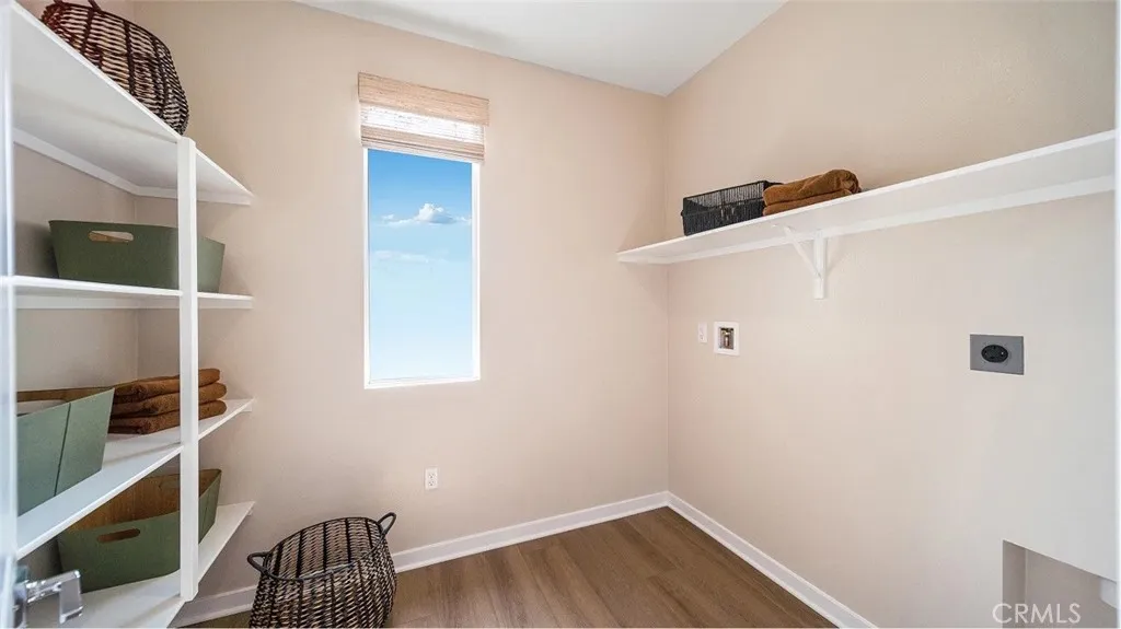 2670 Birdsong Privado Avenue, Ontario, California 91761 home-pic-15