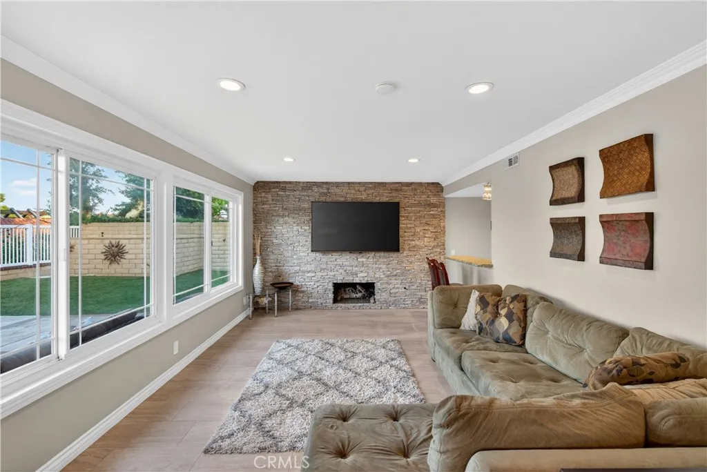 136 S Avenida Felipe, Anaheim, California 92807 home-pic-6